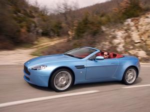 Aston Martin V8 Vantage Roadster 2006 года 
